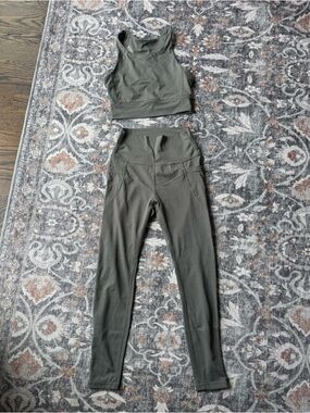 ALLFENIX Size S High-Waist Olive Green Leggings & Matching Crop Sports Bra Set